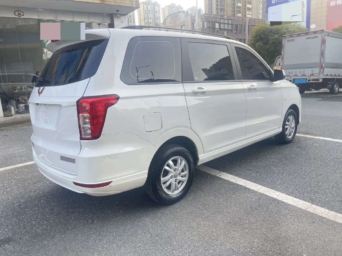 2018 WuLing HongGuang 1.5L 105HP L4 5MT,autocango,china used car exporter,china ev exporter,chinese used car exporter,chinese used ev exporter
