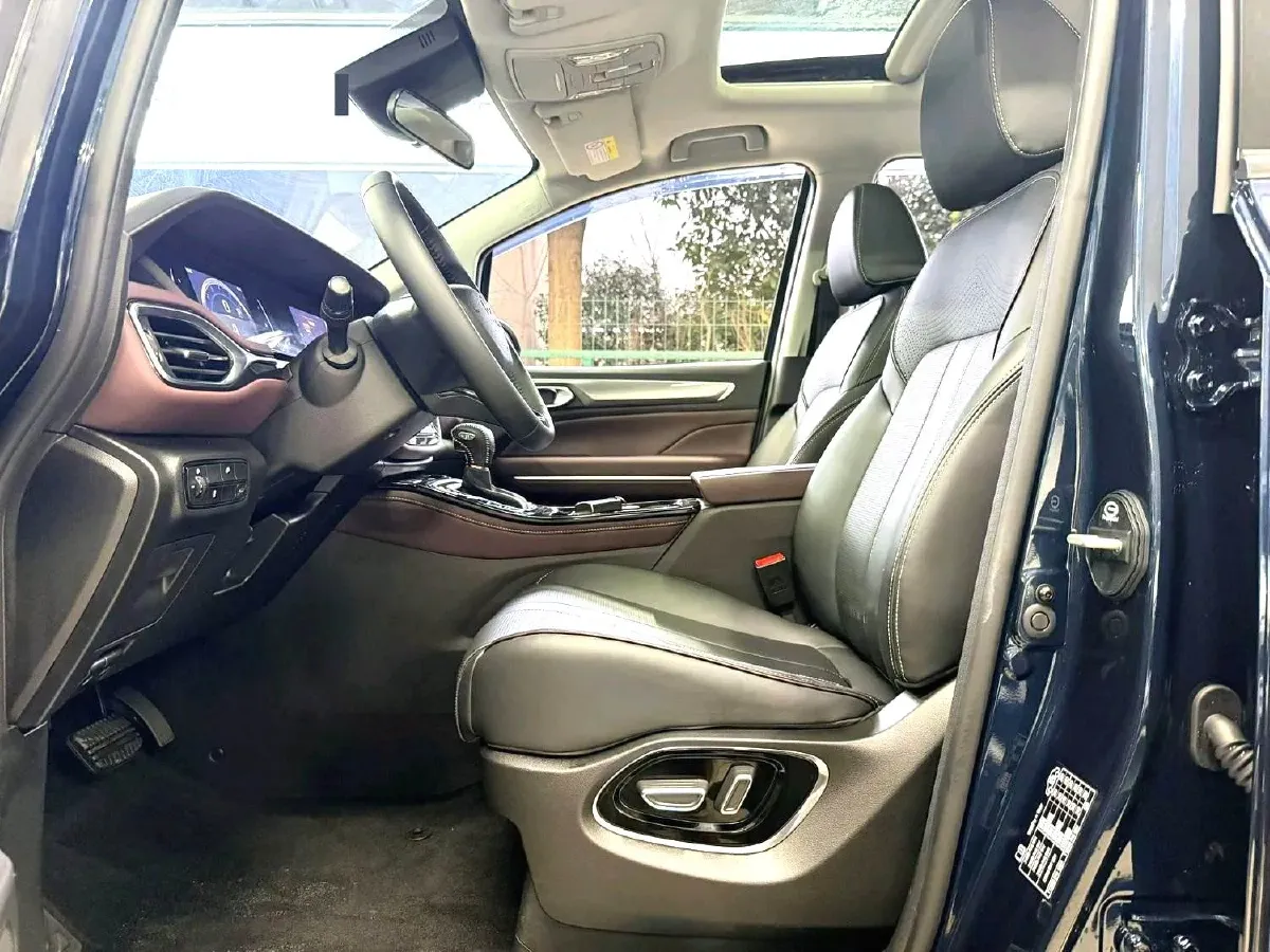 2023 GAC Trumpchi M6 1.5T 177HP L4 7DCT,autocango,china used car exporter,china ev exporter,chinese used car exporter,chinese used ev exporter