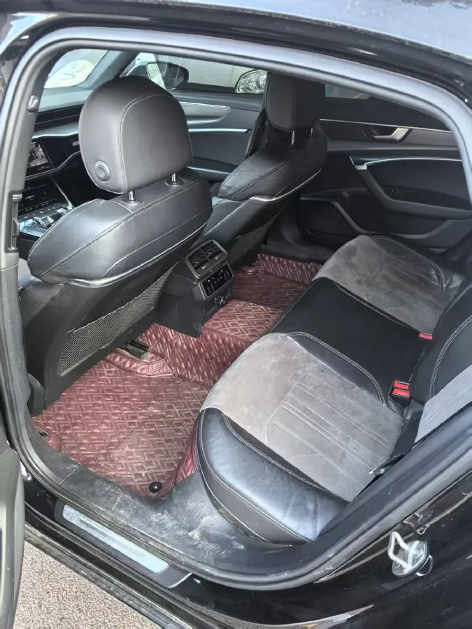 2020 Audi A6L 2.0T 224HP L4 7DCT,autocango,china used car exporter,china ev exporter,chinese used car exporter,chinese used ev exporter