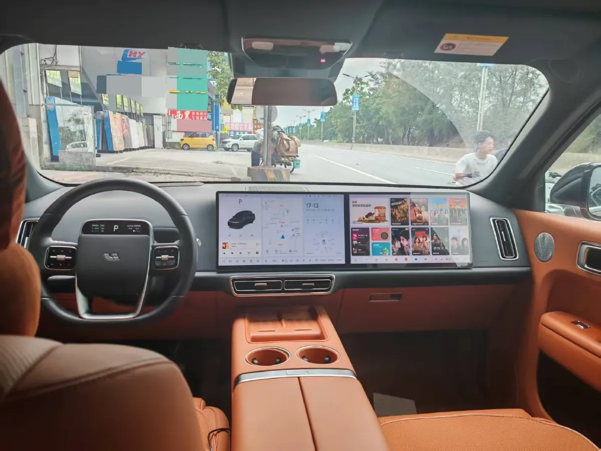 2024 Volvo S60 2.0T 197HP L4 7DCT,autocango,china used car exporter,china ev exporter,chinese used car exporter,chinese used ev exporter