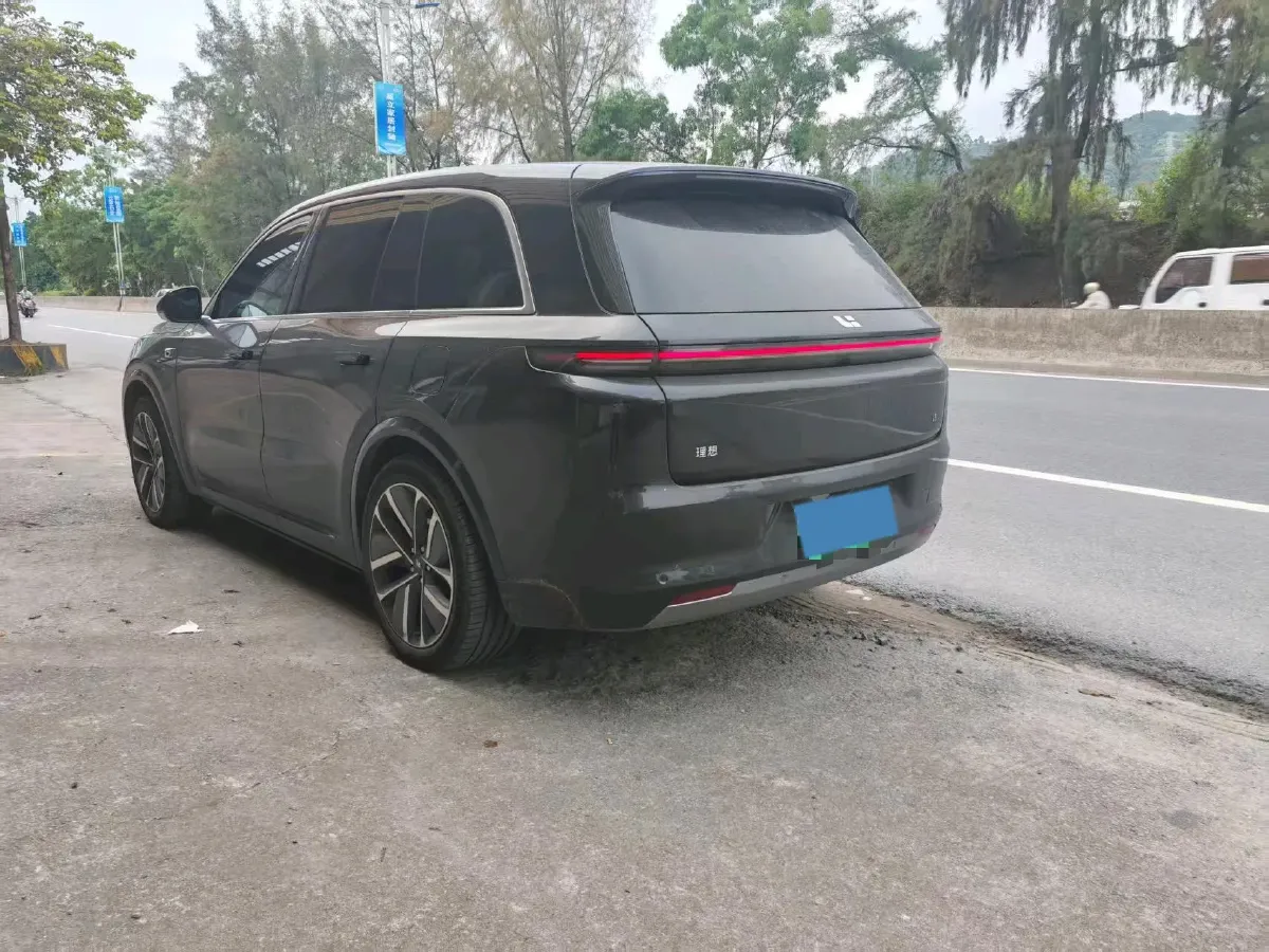 2024 Volvo S60 2.0T 197HP L4 7DCT,autocango,china used car exporter,china ev exporter,chinese used car exporter,chinese used ev exporter