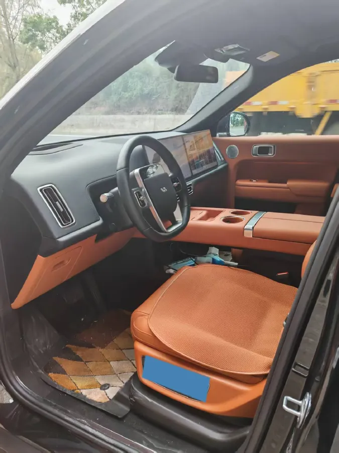 2024 Volvo S60 2.0T 197HP L4 7DCT,autocango,china used car exporter,china ev exporter,chinese used car exporter,chinese used ev exporter