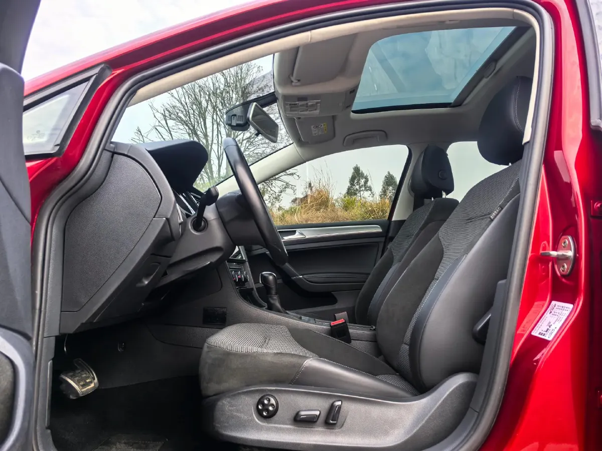 2020 Volkswagen Golf 1.4T 150HP L4 7DCT,autocango,china used car exporter,china ev exporter,chinese used car exporter,chinese used ev exporter