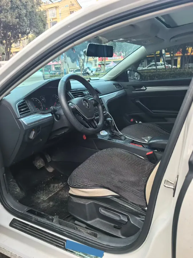 2019 Volkswagen T-Cross 1.4T 150HP L4 7DCT,autocango,china used car exporter,china ev exporter,chinese used car exporter,chinese used ev exporter