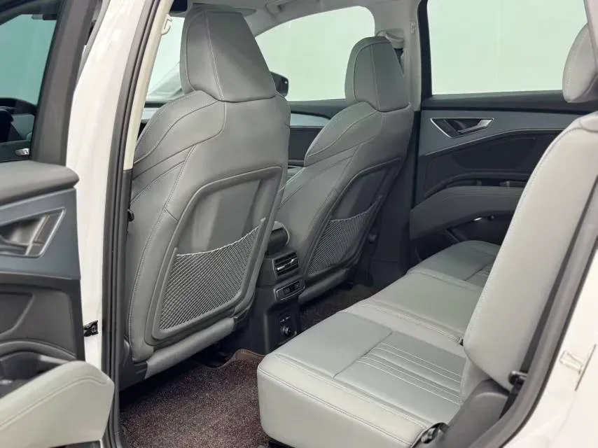 2023 Audi Q5 e-tron BEV 83.4KWH,autocango,china used car exporter,china ev exporter,chinese used car exporter,chinese used ev exporter