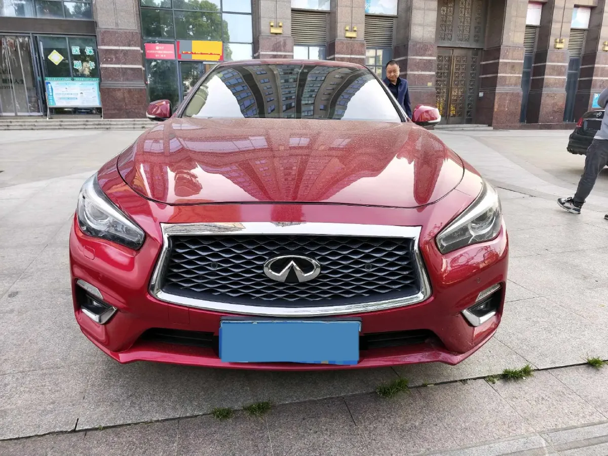 2018 Jeep Grand Commander 2.0T 265HP L4 9AT,autocango,china used car exporter,china ev exporter,chinese used car exporter,chinese used ev exporter