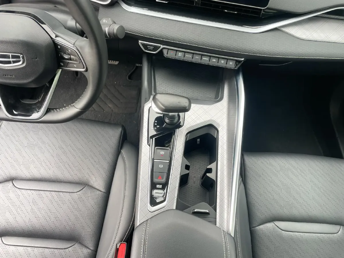 2020 Geely Binray 1.0T 133HP L3 6DCT,autocango,china used car exporter,china ev exporter,chinese used car exporter,chinese used ev exporter