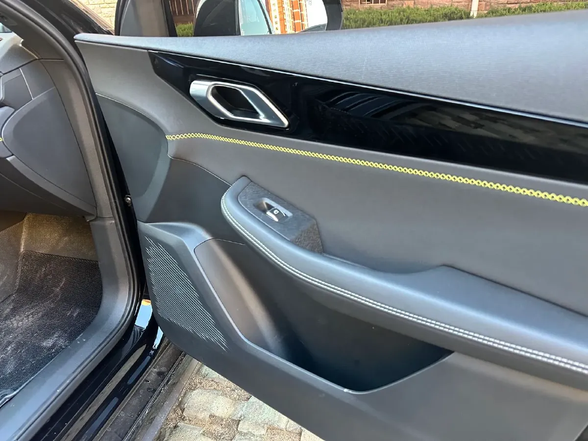 2023 MAXUS G50 1.5T 181HP L4 7DCT,autocango,china used car exporter,china ev exporter,chinese used car exporter,chinese used ev exporter