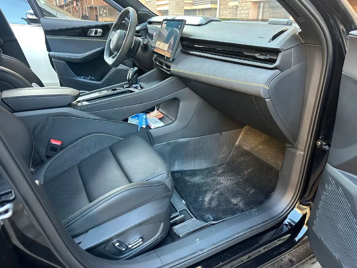 2023 MAXUS G50 1.5T 181HP L4 7DCT,autocango,china used car exporter,china ev exporter,chinese used car exporter,chinese used ev exporter