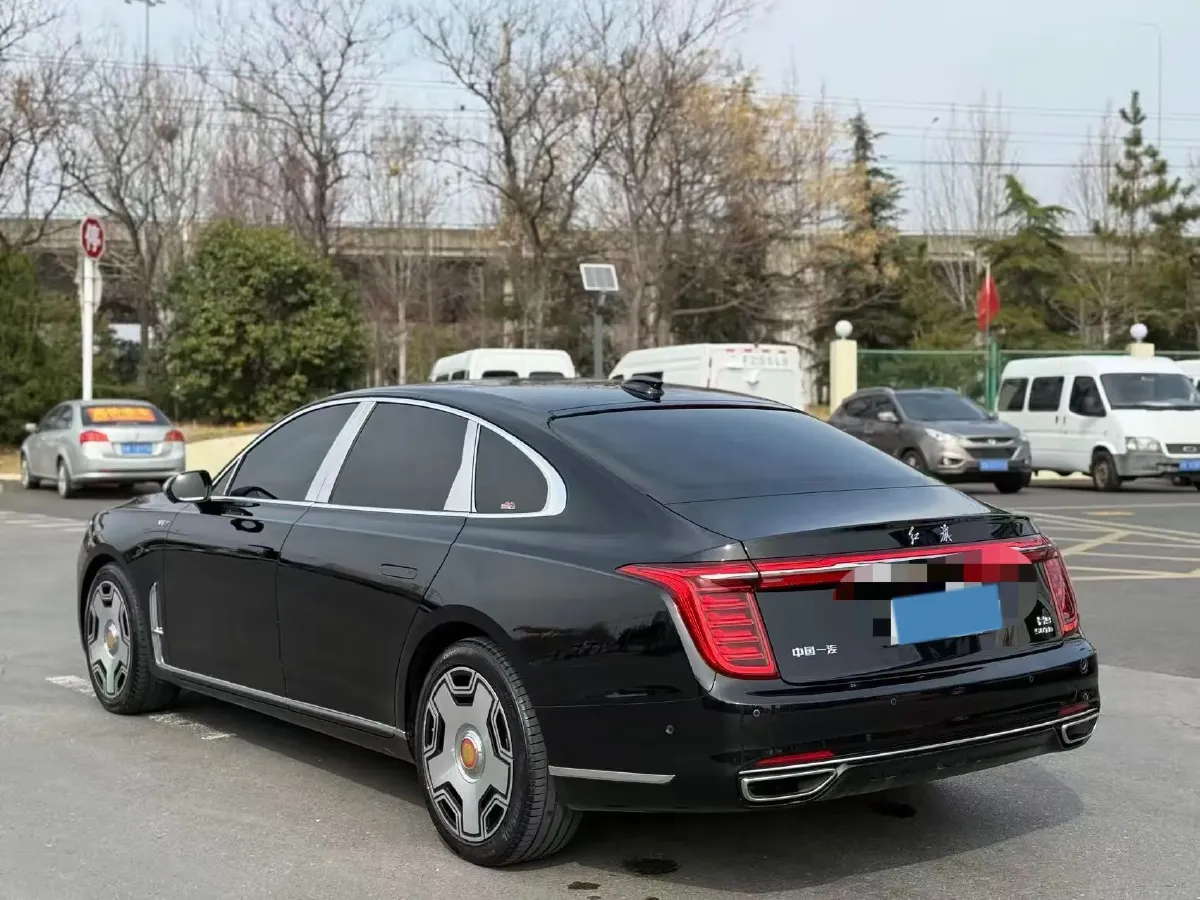 2022 HongQi H9 2.0T 252HP L4 7DCT,autocango,china used car exporter,china ev exporter,chinese used car exporter,chinese used ev exporter