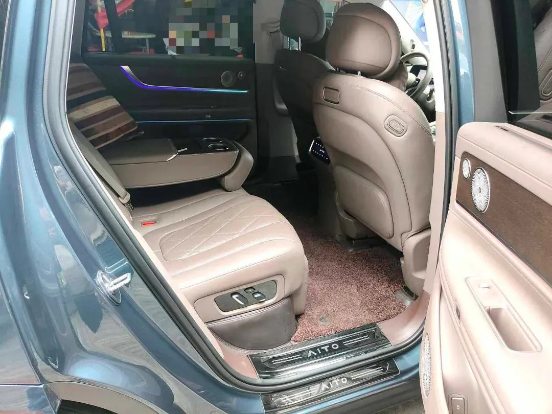 2024 AITO AITO M9 1.5T 152HP L4 REEV 42KWH,autocango,china used car exporter,china ev exporter,chinese used car exporter,chinese used ev exporter