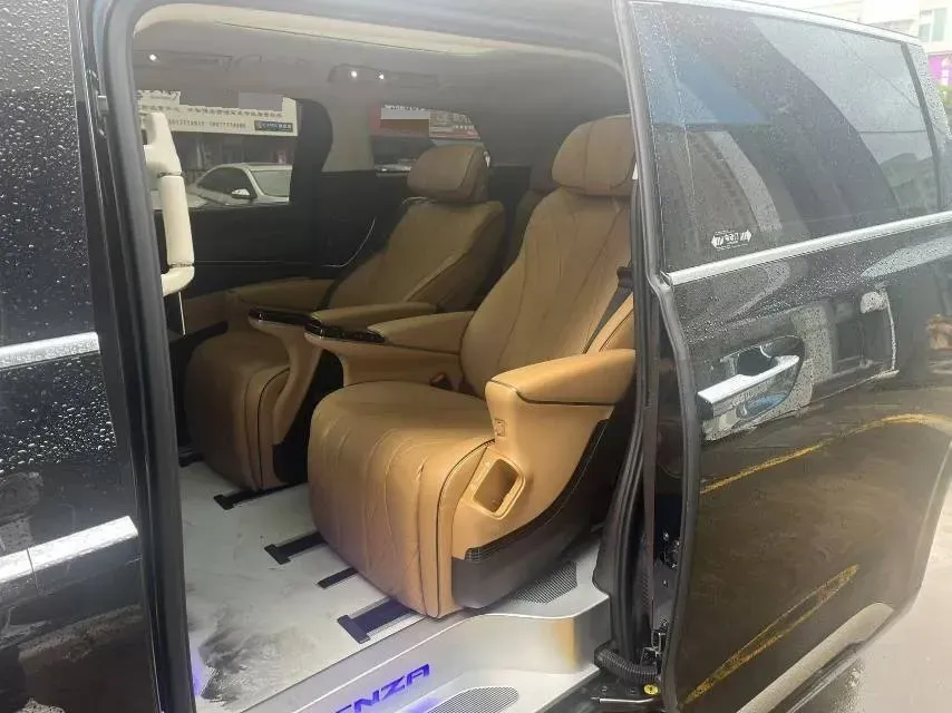 2024 Denza D9 1.5T 139HP L4 E-CVT PHEV 40KWH,autocango,china used car exporter,china ev exporter,chinese used car exporter,chinese used ev exporter