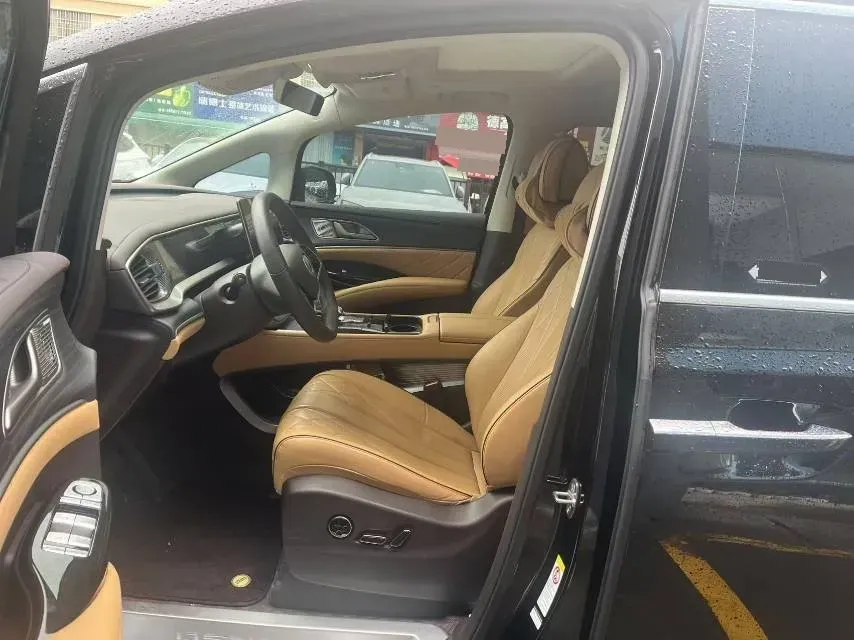 2024 Denza D9 1.5T 139HP L4 E-CVT PHEV 40KWH,autocango,china used car exporter,china ev exporter,chinese used car exporter,chinese used ev exporter