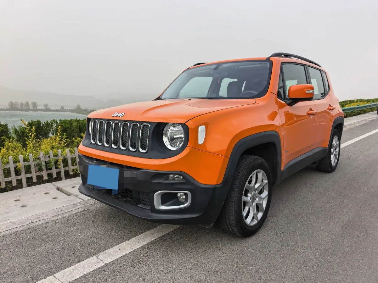 2017 Jeep Renegade 1.4T 150HP L4 7DCT,autocango,china used car exporter,china ev exporter,chinese used car exporter,chinese used ev exporter