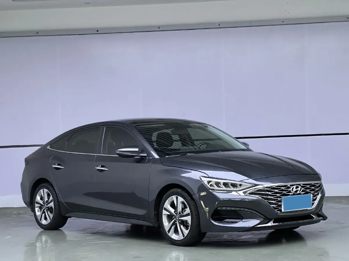 2019 Hyundai La Festa 1.6T 190HP L4 7DCT,autocango,china used car exporter,china ev exporter,chinese used car exporter,chinese used ev exporter