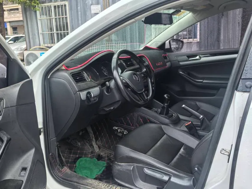 2018 KingLong KaiTe 2.3T 110HP L4 5MT,autocango,china used car exporter,china ev exporter,chinese used car exporter,chinese used ev exporter