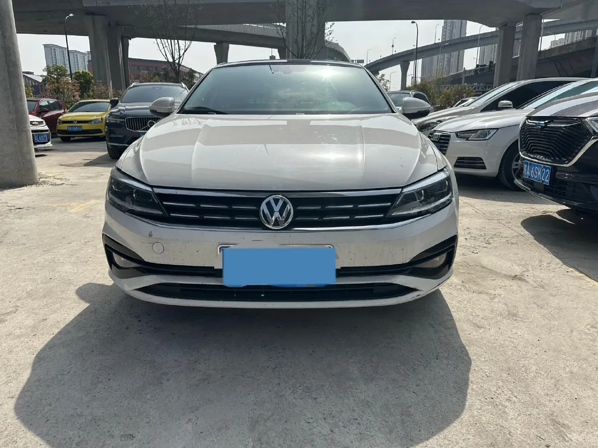 2019 Volkswagen Passat 1.4T 150HP L4 7DCT,autocango,china used car exporter,china ev exporter,chinese used car exporter,chinese used ev exporter