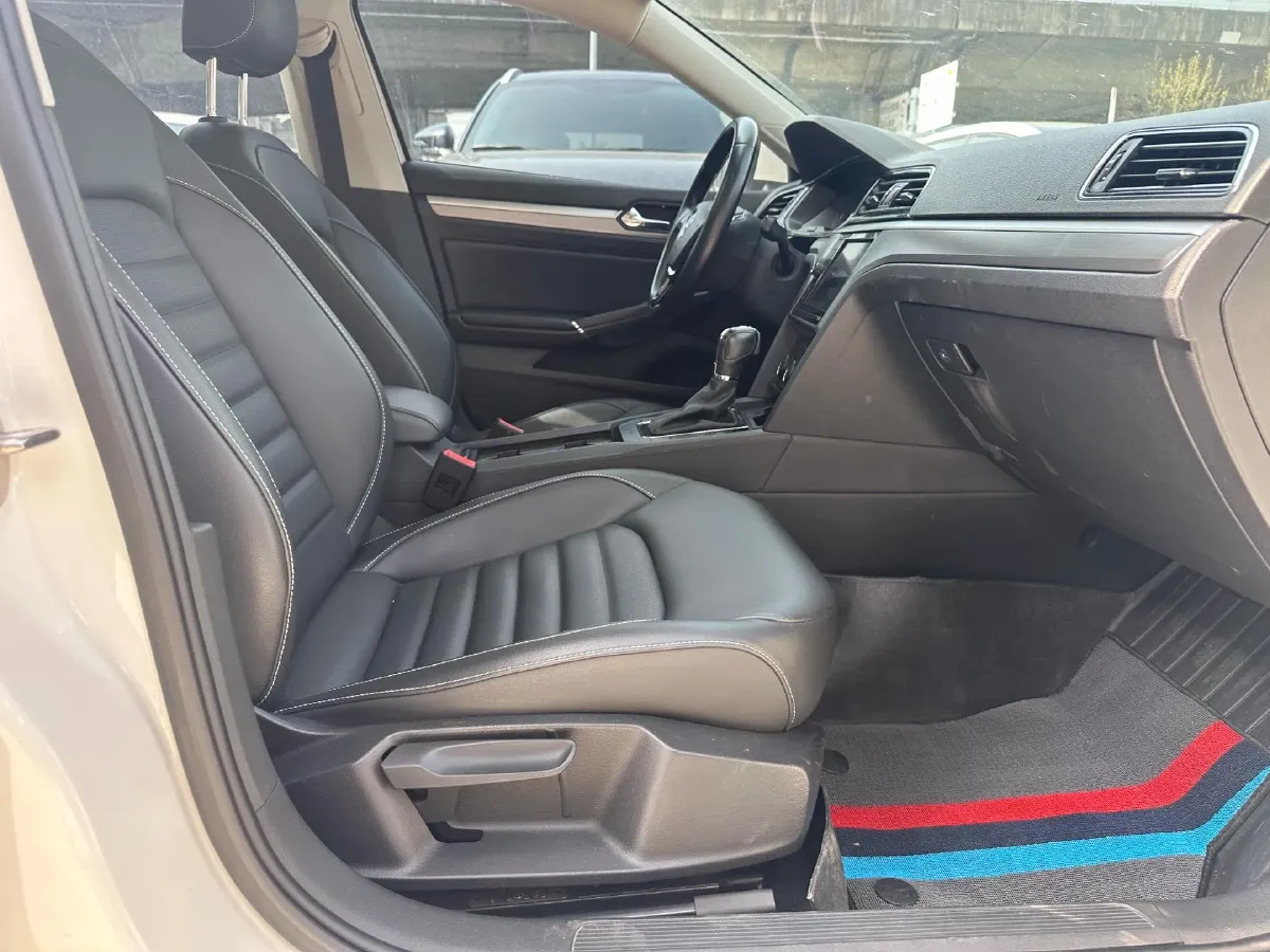 2019 Volkswagen Passat 1.4T 150HP L4 7DCT,autocango,china used car exporter,china ev exporter,chinese used car exporter,chinese used ev exporter