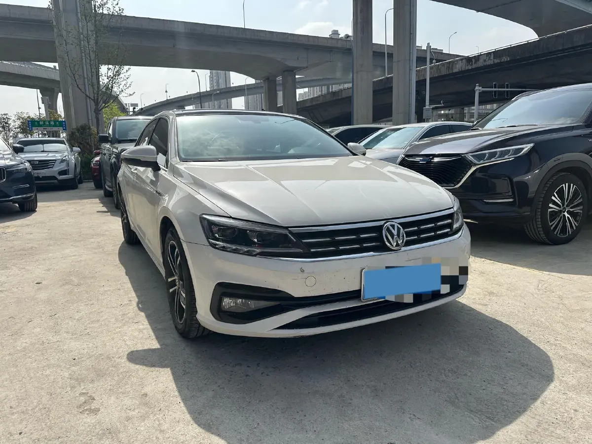 2019 Volkswagen Passat 1.4T 150HP L4 7DCT,autocango,china used car exporter,china ev exporter,chinese used car exporter,chinese used ev exporter