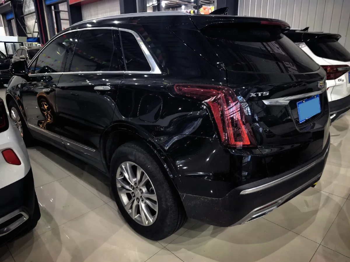 2022 Cadillac XT5 2.0T 237HP L4 9AT,autocango,china used car exporter,china ev exporter,chinese used car exporter,chinese used ev exporter