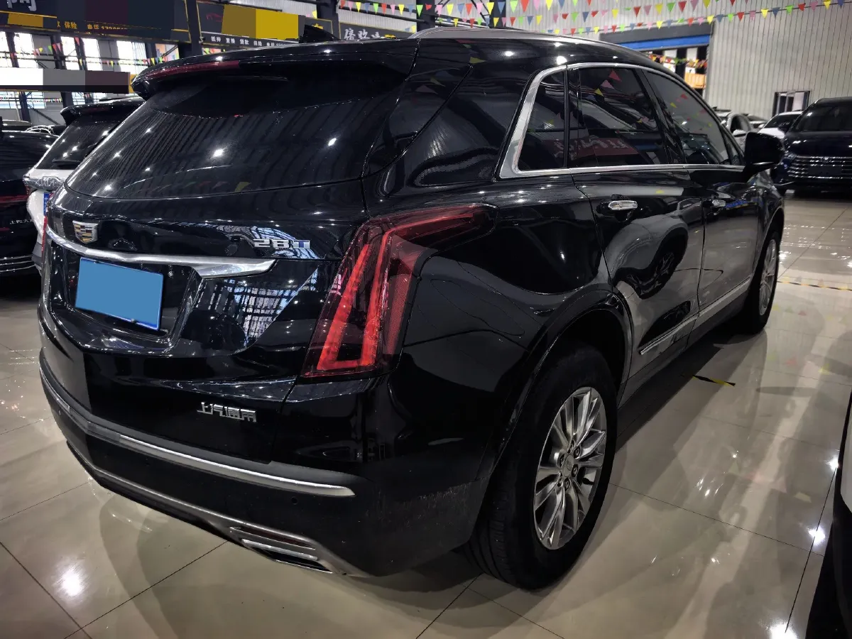 2022 Cadillac XT5 2.0T 237HP L4 9AT,autocango,china used car exporter,china ev exporter,chinese used car exporter,chinese used ev exporter