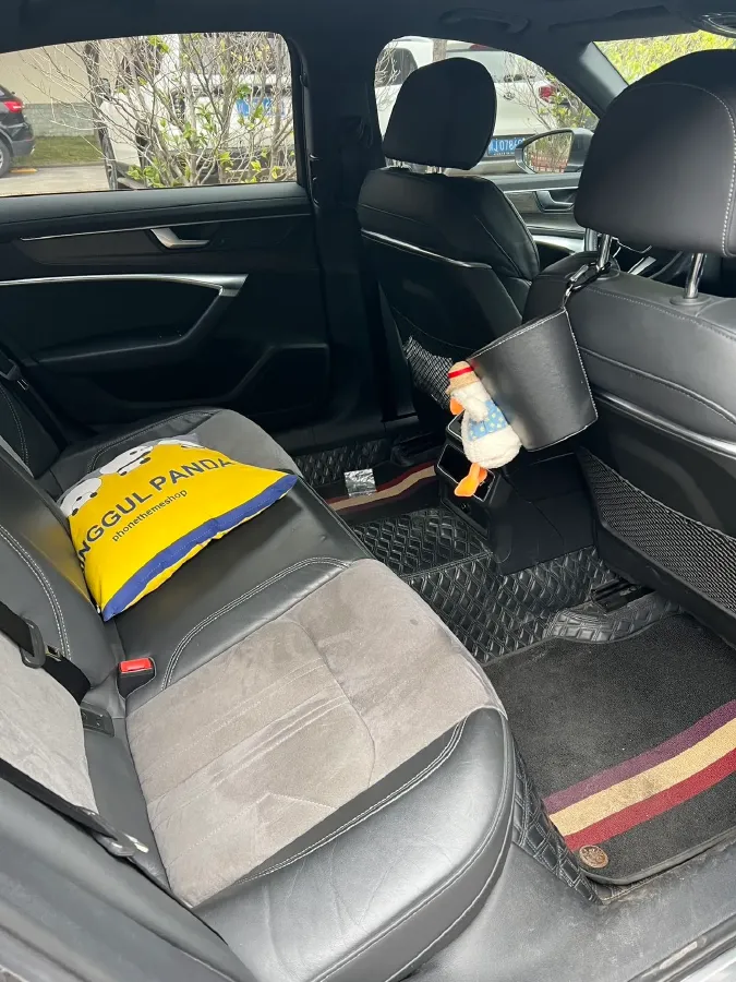 2021 Audi A6L 2.0T 224HP L4 7DCT,autocango,china used car exporter,china ev exporter,chinese used car exporter,chinese used ev exporter