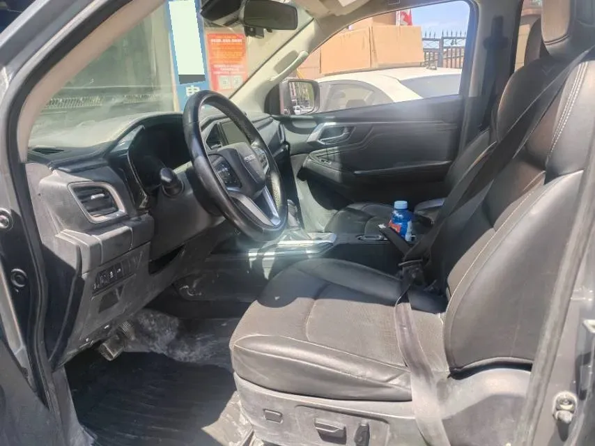 2021 Isuzu D-MAX 1.9T 163HP L4 6AT,autocango,china used car exporter,china ev exporter,chinese used car exporter,chinese used ev exporter