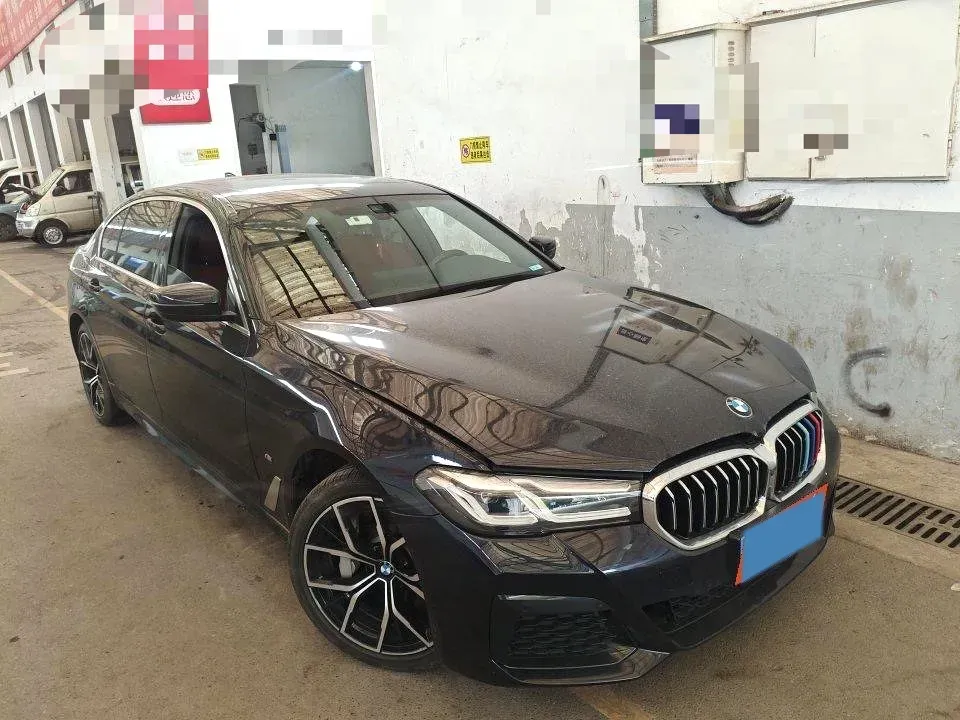 2022 BMW 5 Series 2.0T 252HP L4 8AT,autocango,china used car exporter,china ev exporter,chinese used car exporter,chinese used ev exporter