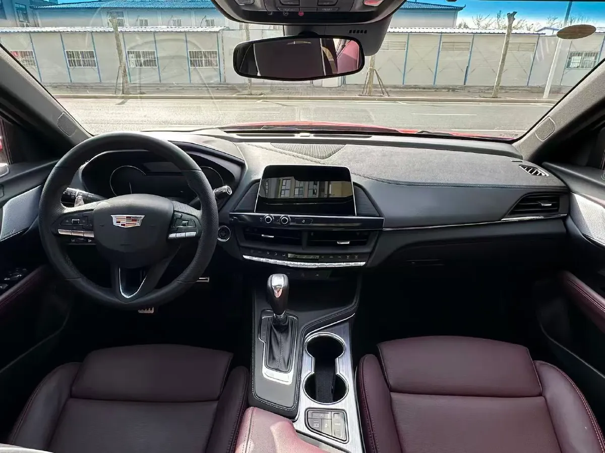 2023 Cadillac CT4 2.0T 237HP L4 8AT,autocango,china used car exporter,china ev exporter,chinese used car exporter,chinese used ev exporter