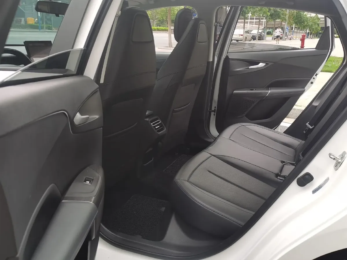 2023 ChangAn Lamore 1.5T 170HP L4 7DCT,autocango,china used car exporter,china ev exporter,chinese used car exporter,chinese used ev exporter