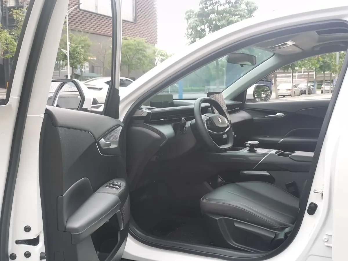 2023 ChangAn Lamore 1.5T 170HP L4 7DCT,autocango,china used car exporter,china ev exporter,chinese used car exporter,chinese used ev exporter