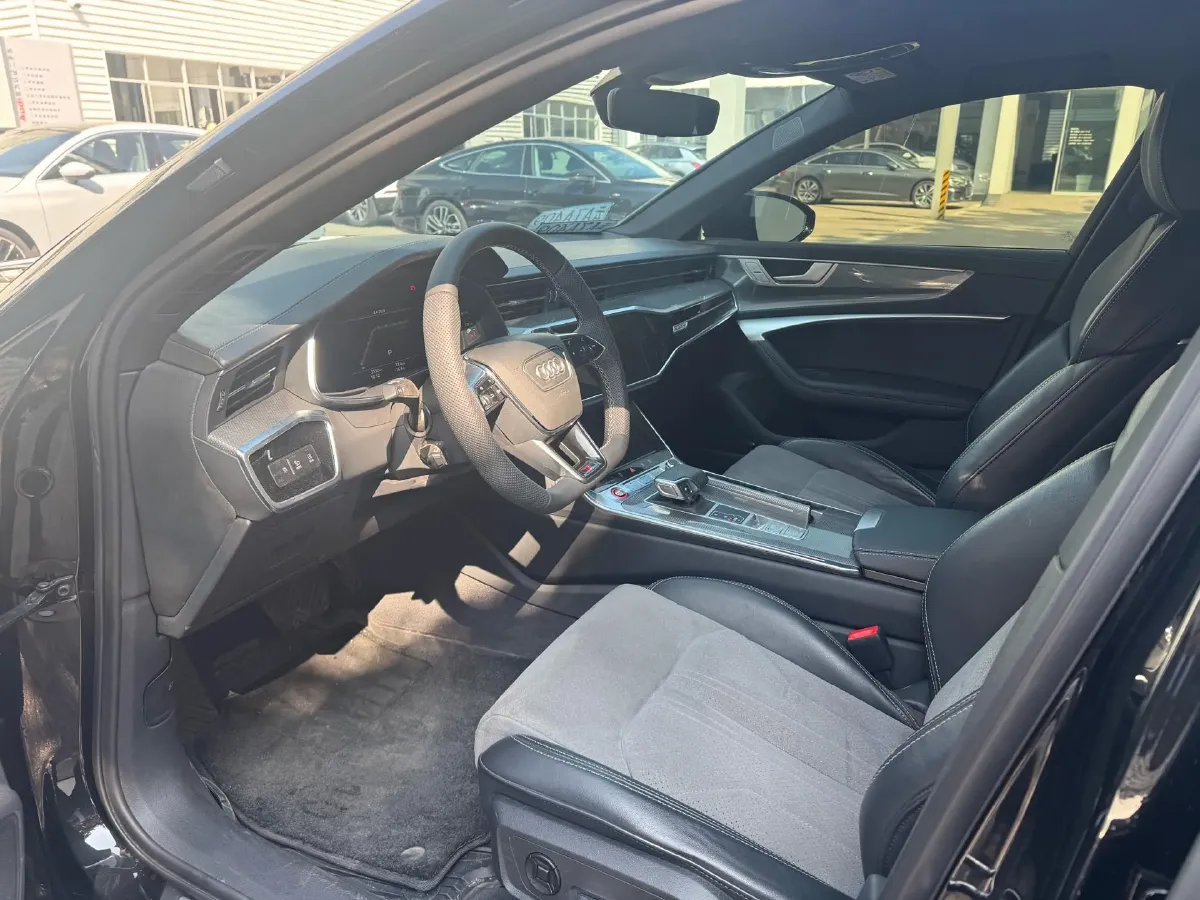 2024 Audi A6L 3.0T 340HP V6 7DCT,autocango,china used car exporter,china ev exporter,chinese used car exporter,chinese used ev exporter