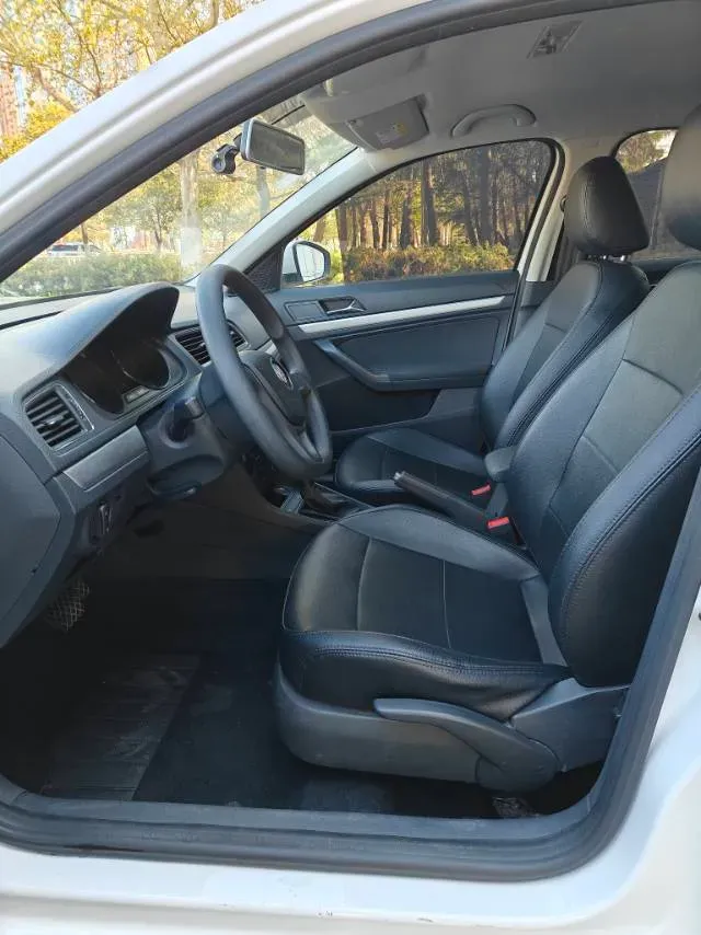 2017 Volkswagen Lavida 1.6L 110HP L4 6AT,autocango,china used car exporter,china ev exporter,chinese used car exporter,chinese used ev exporter