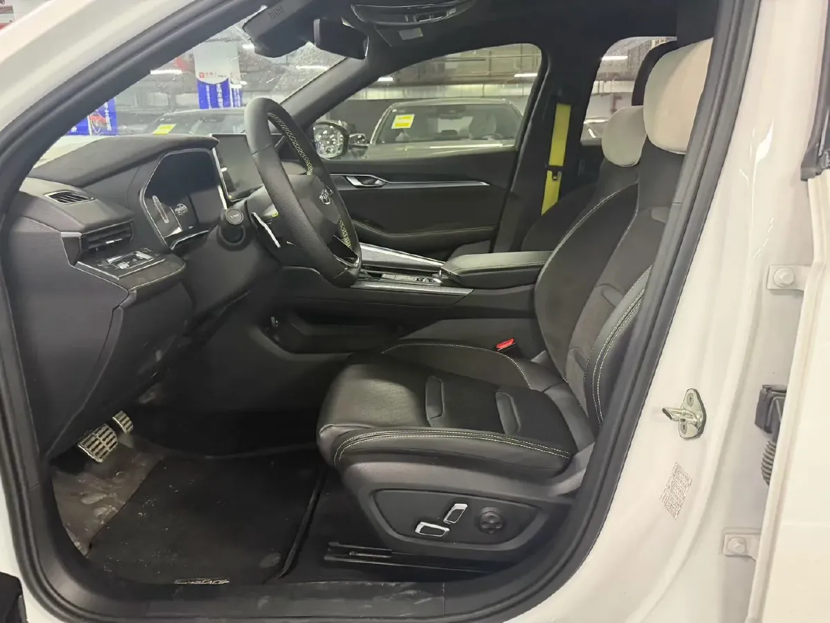 2023 Geely Preface 2.0T 190HP L4 7DCT,autocango,china used car exporter,china ev exporter,chinese used car exporter,chinese used ev exporter