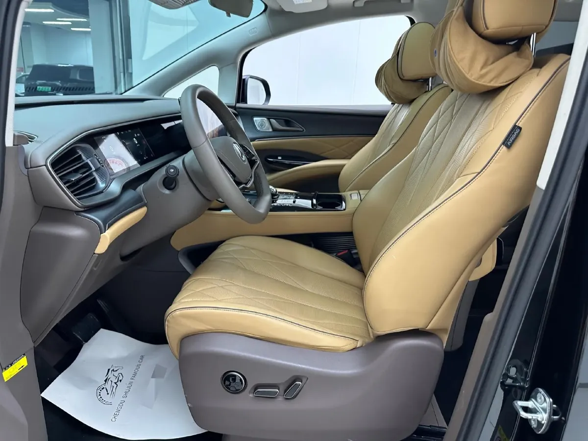 2022 Mercedes-Benz GLC Class 2.0T 197HP L4 9AT,autocango,china used car exporter,china ev exporter,chinese used car exporter,chinese used ev exporter