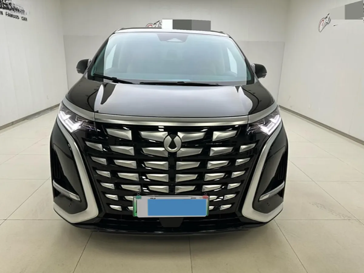 2022 Mercedes-Benz GLC Class 2.0T 197HP L4 9AT,autocango,china used car exporter,china ev exporter,chinese used car exporter,chinese used ev exporter