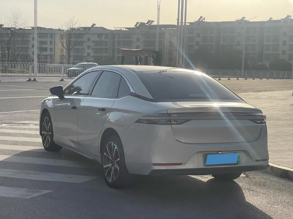 2022 ChangAn Oshan Z6 1.5T 170HP L4 6TCT PHEV 28.4KWH,autocango,china used car exporter,china ev exporter,chinese used car exporter,chinese used ev exporter