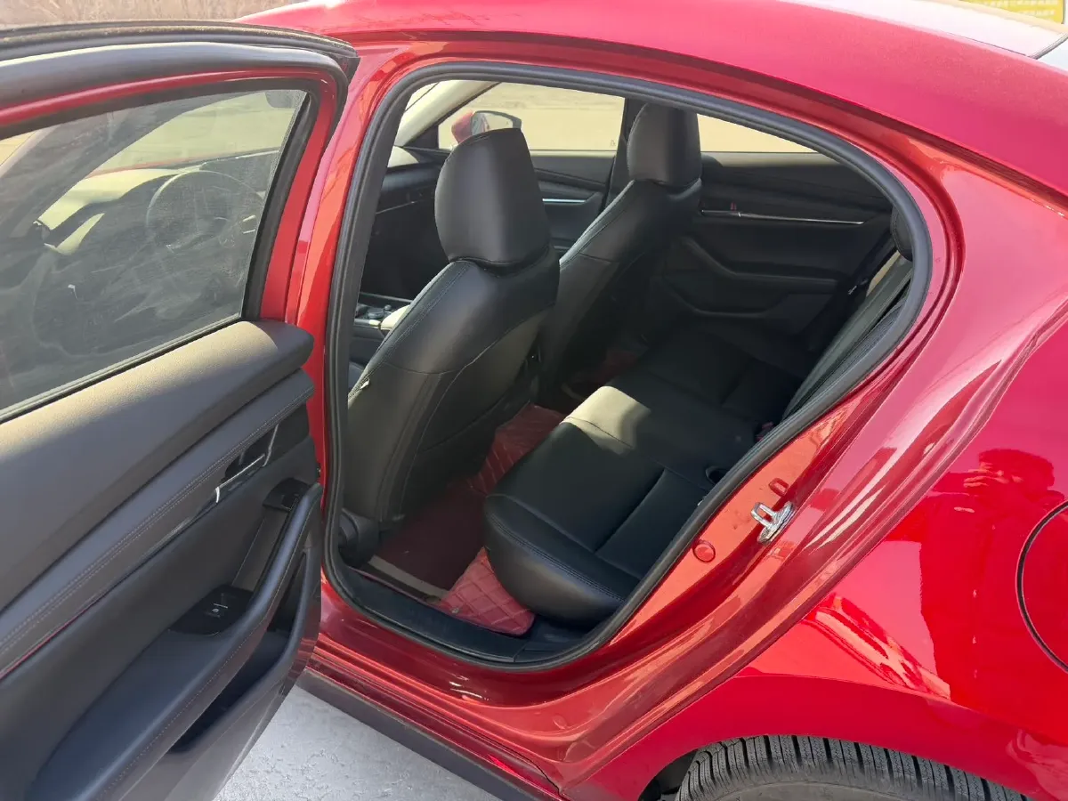 2022 Mazda 3 Axela 2.0L 158HP L4 6AT,autocango,china used car exporter,china ev exporter,chinese used car exporter,chinese used ev exporter