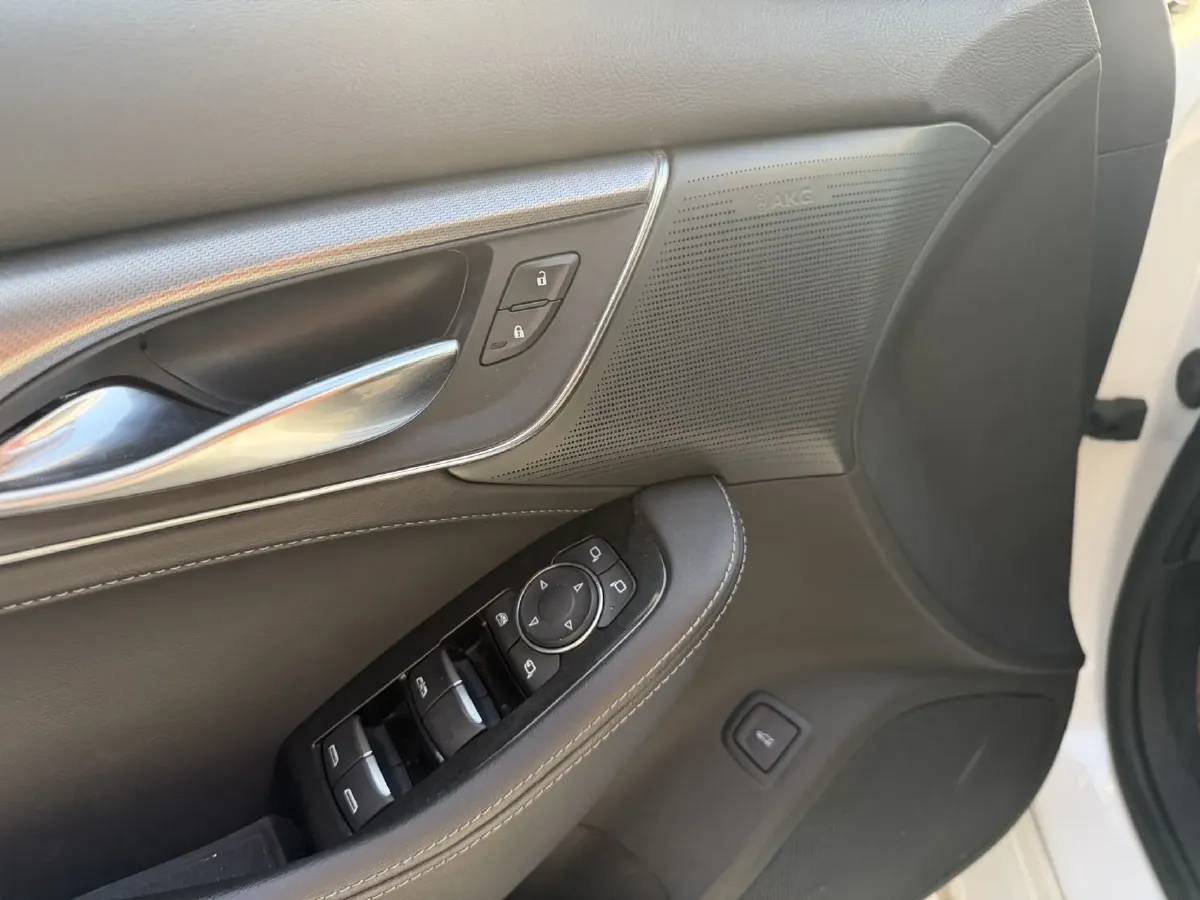 2024 Cadillac CT5 2.0T 237HP L4 10AT,autocango,china used car exporter,china ev exporter,chinese used car exporter,chinese used ev exporter