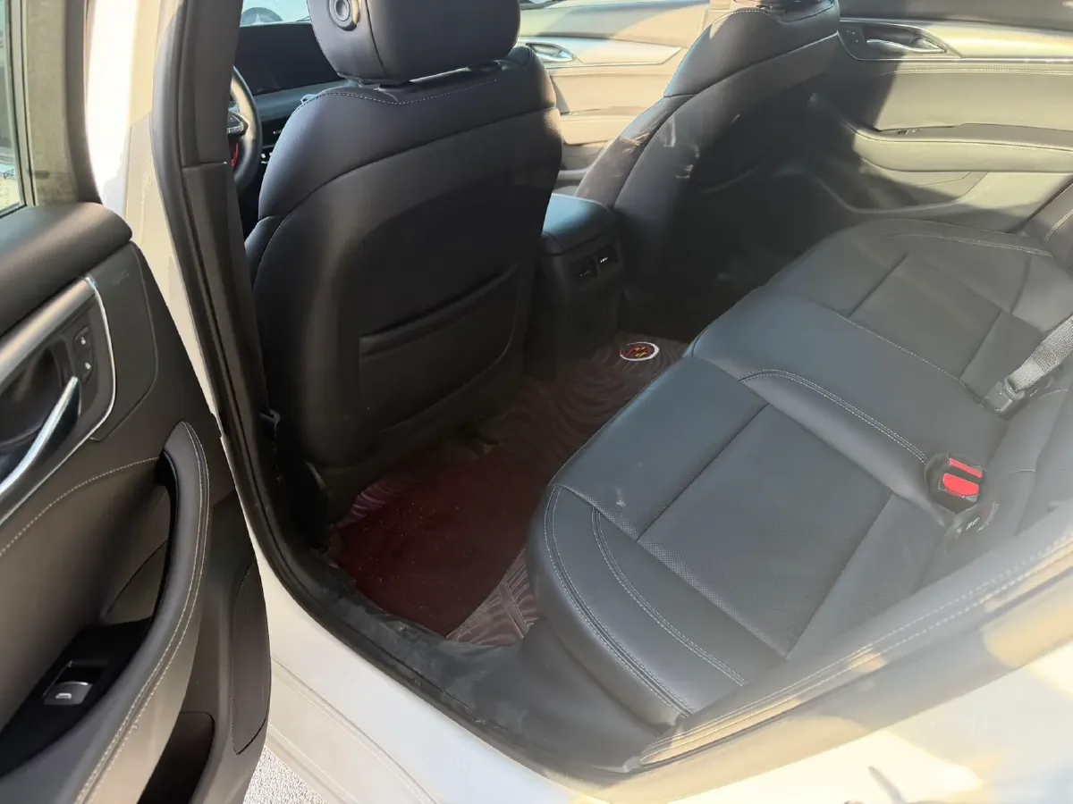 2024 Cadillac CT5 2.0T 237HP L4 10AT,autocango,china used car exporter,china ev exporter,chinese used car exporter,chinese used ev exporter