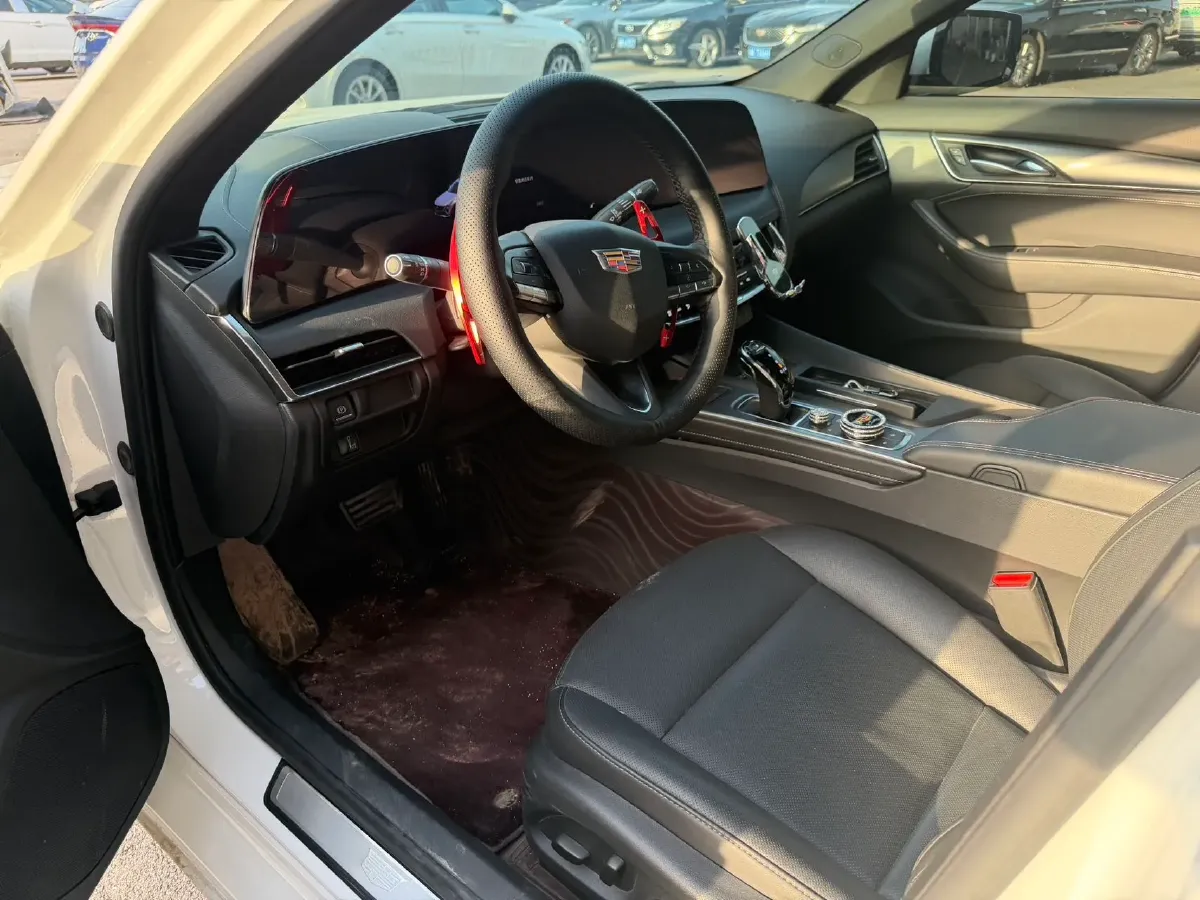 2024 Cadillac CT5 2.0T 237HP L4 10AT,autocango,china used car exporter,china ev exporter,chinese used car exporter,chinese used ev exporter