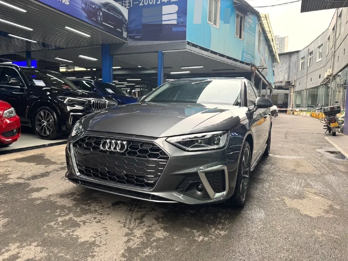 2020 Audi A4L 2.0T 190HP L4 7DCT,autocango,china used car exporter,china ev exporter,chinese used car exporter,chinese used ev exporter