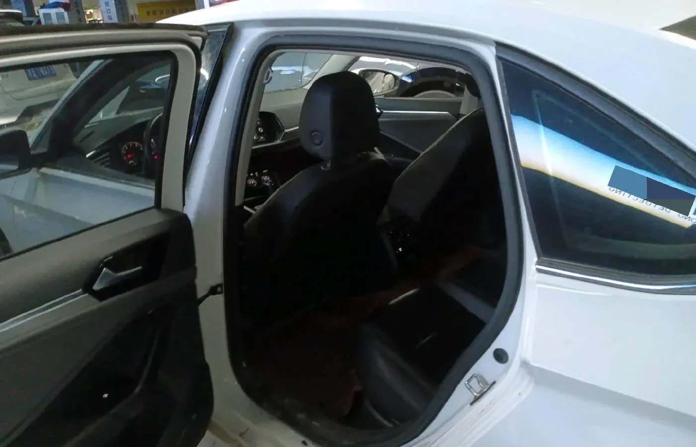 2019 Jeep Renegade 1.3T 173HP L4 7DCT,autocango,china used car exporter,china ev exporter,chinese used car exporter,chinese used ev exporter