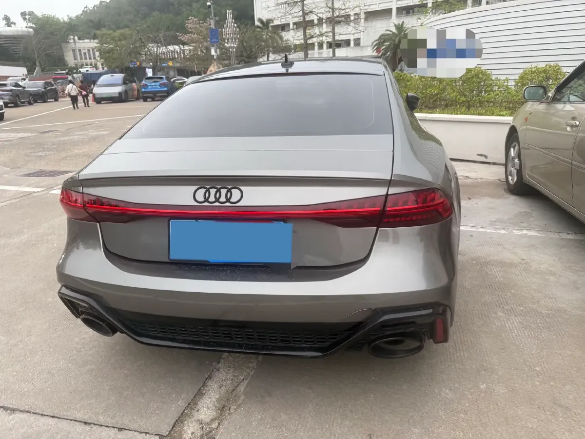 2021 Audi A7 2.0T 245HP L4 7DCT,autocango,china used car exporter,china ev exporter,chinese used car exporter,chinese used ev exporter