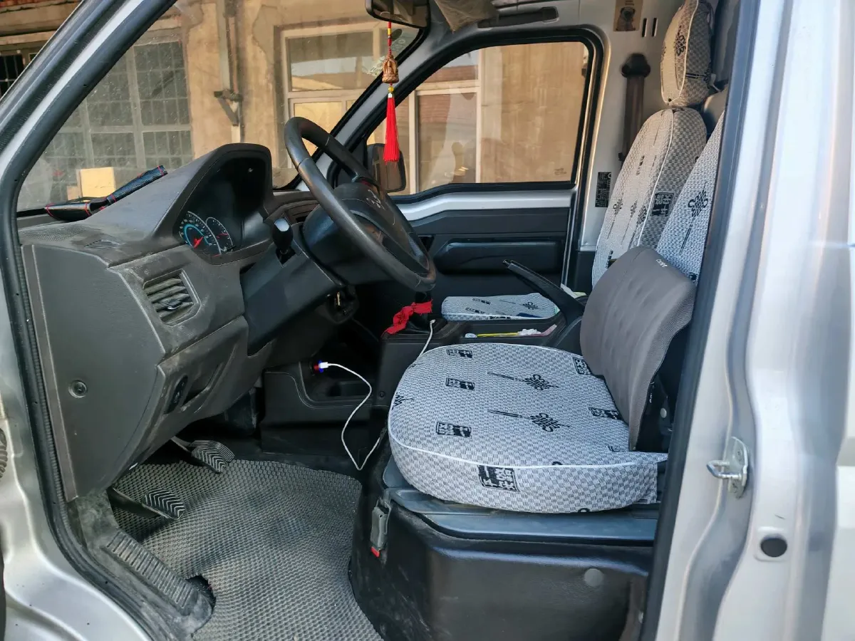 2021 NLM Motor QiTeng N30 1.25L 91HP L4 5MT,autocango,china used car exporter,china ev exporter,chinese used car exporter,chinese used ev exporter