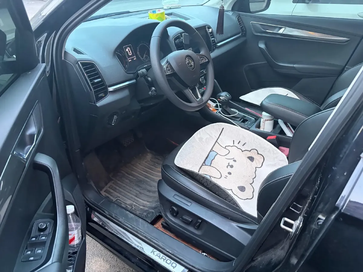 2021 Skoda Karoq 1.4T 150HP L4 7DCT,autocango,china used car exporter,china ev exporter,chinese used car exporter,chinese used ev exporter