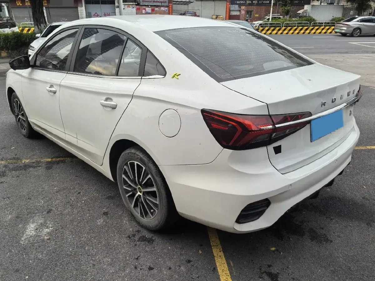 2021 Roewe i5 1.5L 120HP L4 CVT,autocango,china used car exporter,china ev exporter,chinese used car exporter,chinese used ev exporter