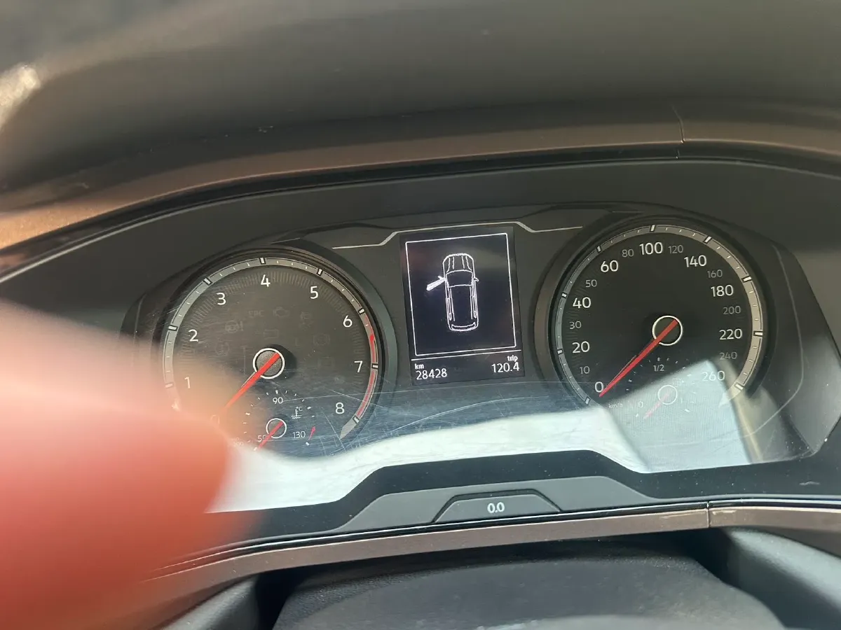 2021 Volkswagen Tharu 1.4T 150HP L4 7DCT,autocango,china used car exporter,china ev exporter,chinese used car exporter,chinese used ev exporter