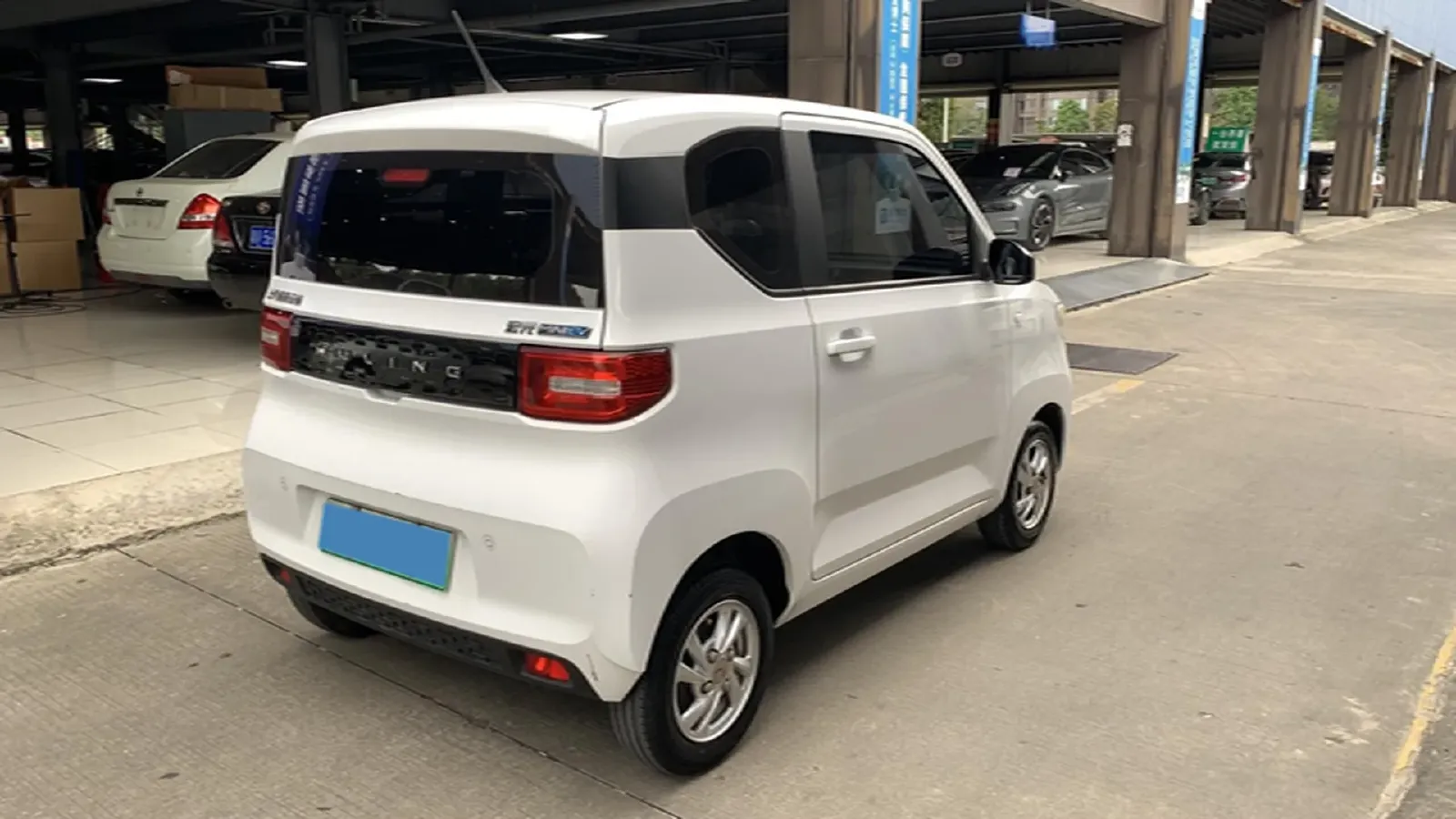 2020 WuLing HongGuang MINI EV BEV 13.8KWH,autocango,china used car exporter,china ev exporter,chinese used car exporter,chinese used ev exporter