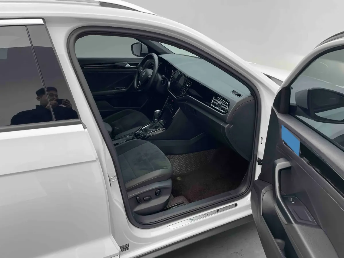 2021 Volkswagen T-Roc 1.4T 150HP L4 7DCT,autocango,china used car exporter,china ev exporter,chinese used car exporter,chinese used ev exporter